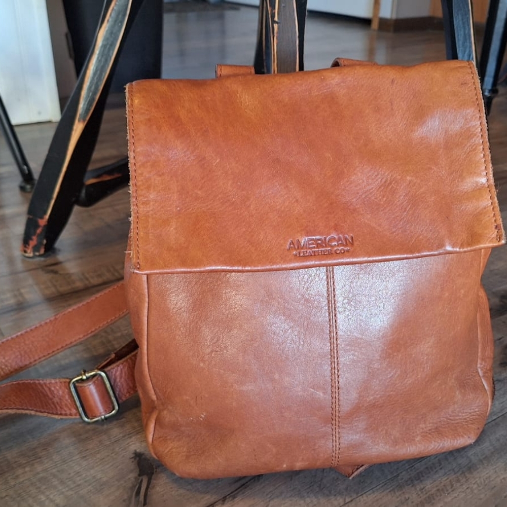 American leather Co leather backpack good condition 12 Inches wide 11.75 tall